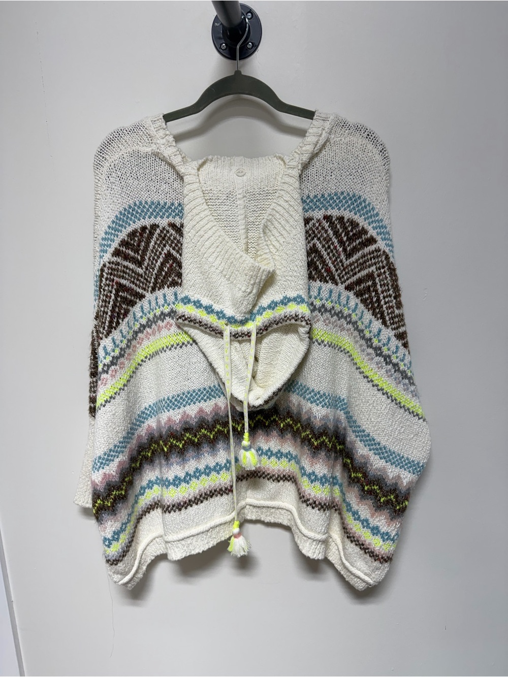 NWT By Anthropologie Fair Isle Poncho Sweater Ivory Multicolor XS/S - Picture 4 of 5